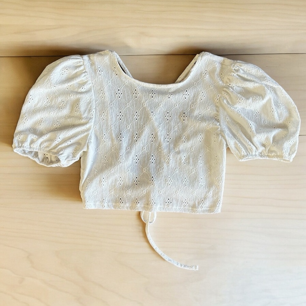 Puff sleeve eyelet crop top - MINT!!